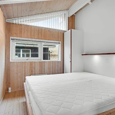 5 Bedroom Stunning In * Blokhus