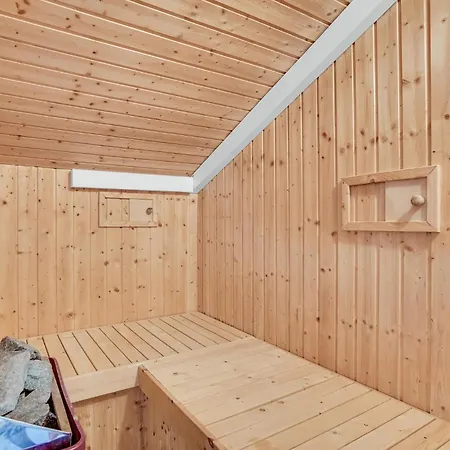 Holiday home 5 Bedroom Stunning In Blokhus